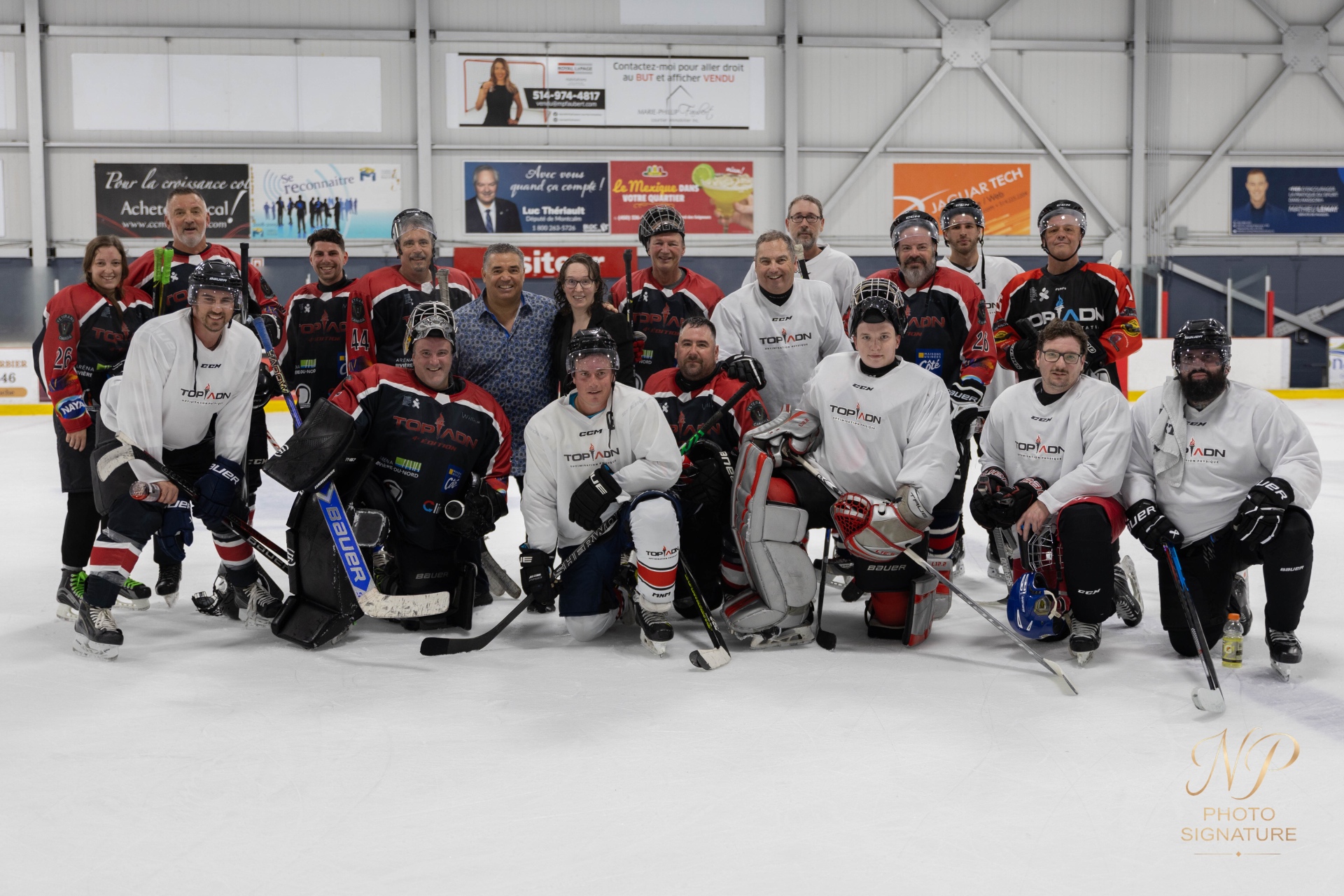 Équipe de hockey Top ADN sur la glace